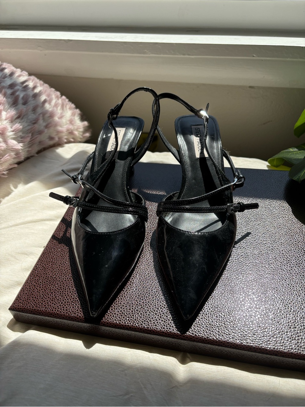 Steve Madden Black Pointed Slingback Heels